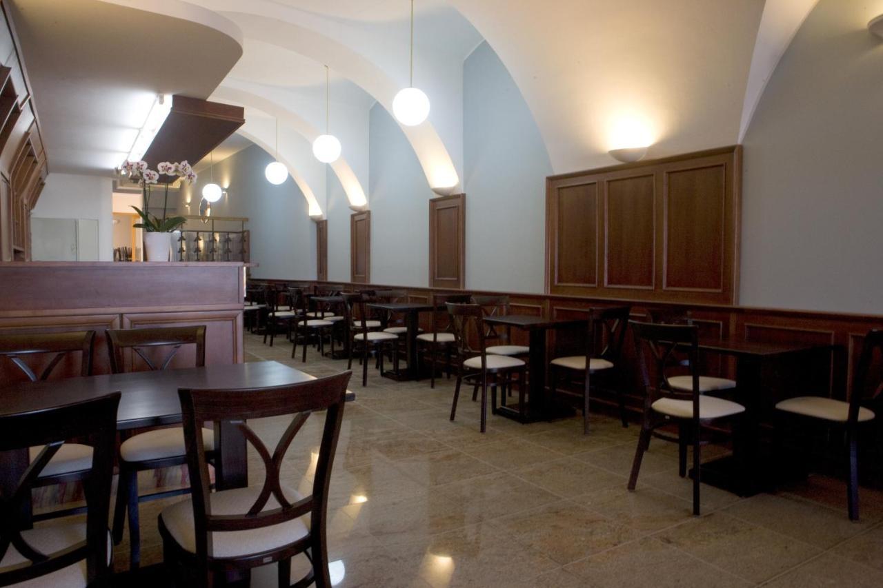 Hostel U Zlateho Kohouta Kromieryż Zewnętrze zdjęcie